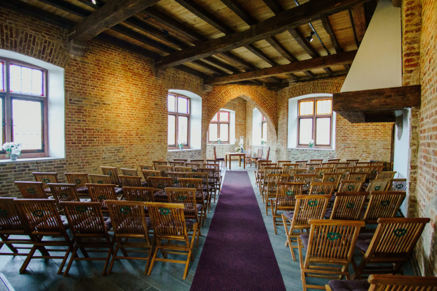 Heiraten in Burg Bubenheim Freie Trauung Hochzeitsfotograf